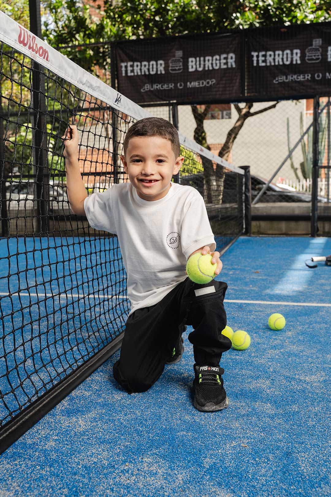 SET Cargo Negro + Camiseta CLUB Blanca